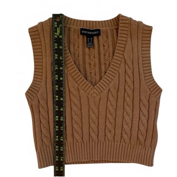 Street Wear Society Cable knit Sweater Vest XS Tan V-Neck Cropped Preppy Core - Picture 4 of 6